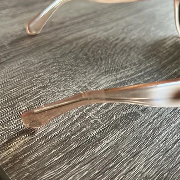 BCBGMAXAZRIA Sunglasses - Picture 4 of 4